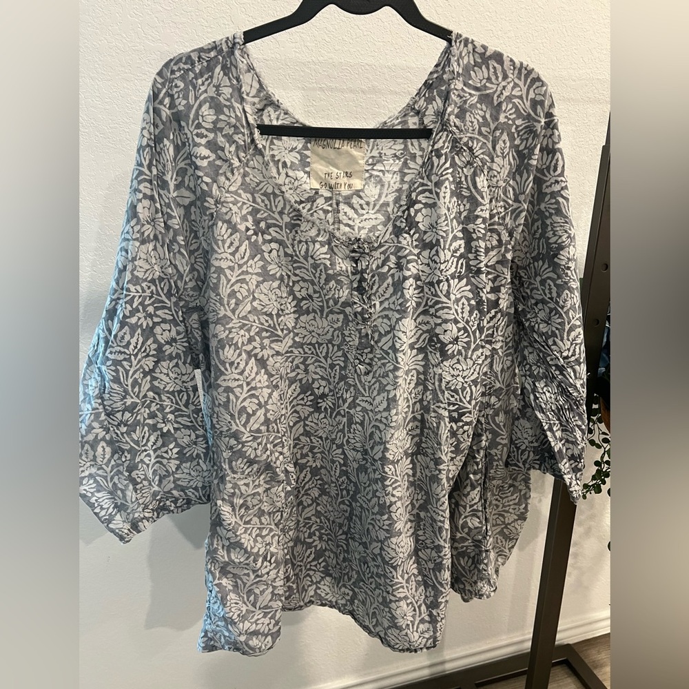Magnolia Pearl Gray Floral Blouse (item 11.9)